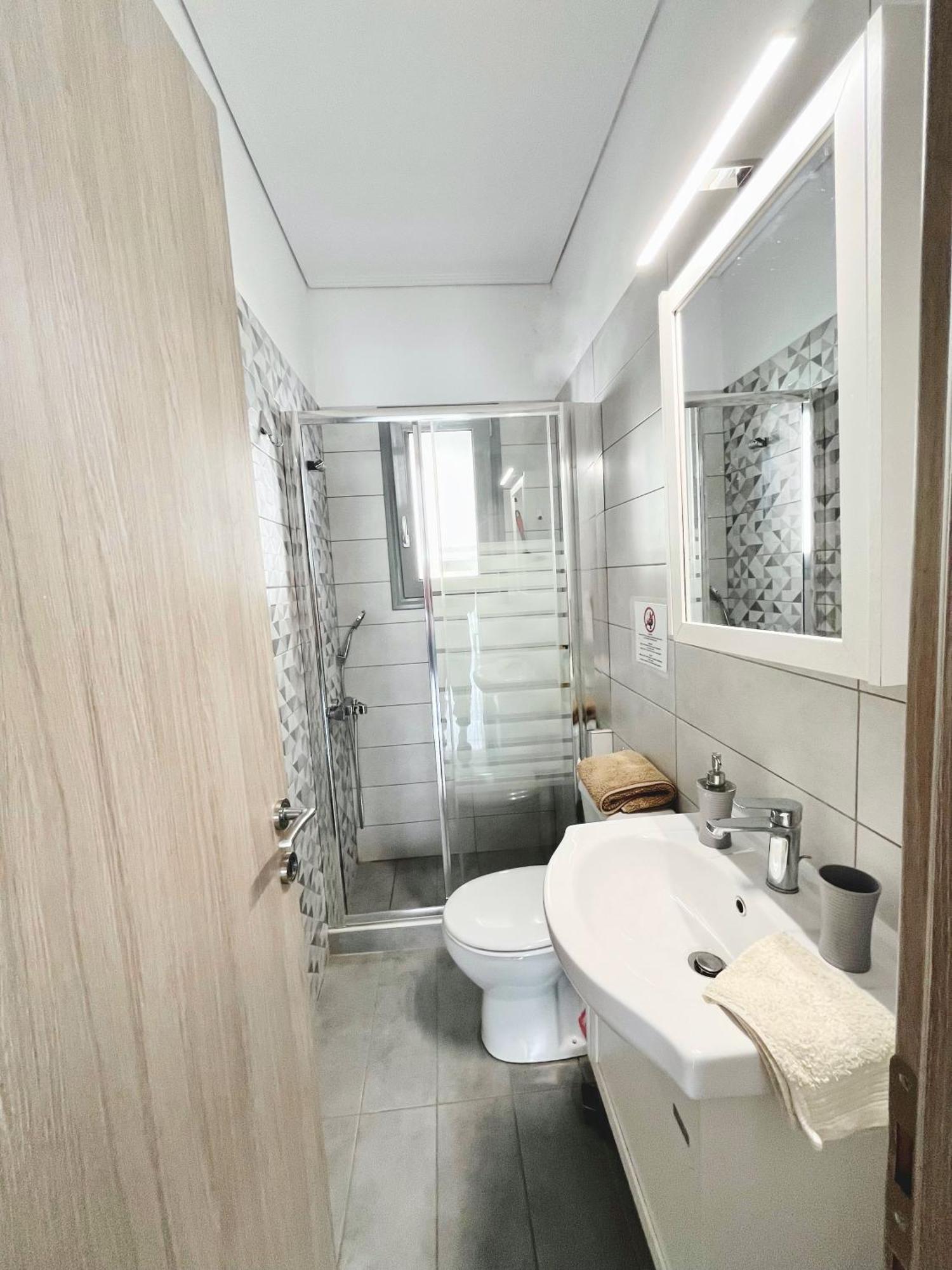 Blueline Apartment 3 Лоутраки Экстерьер фото